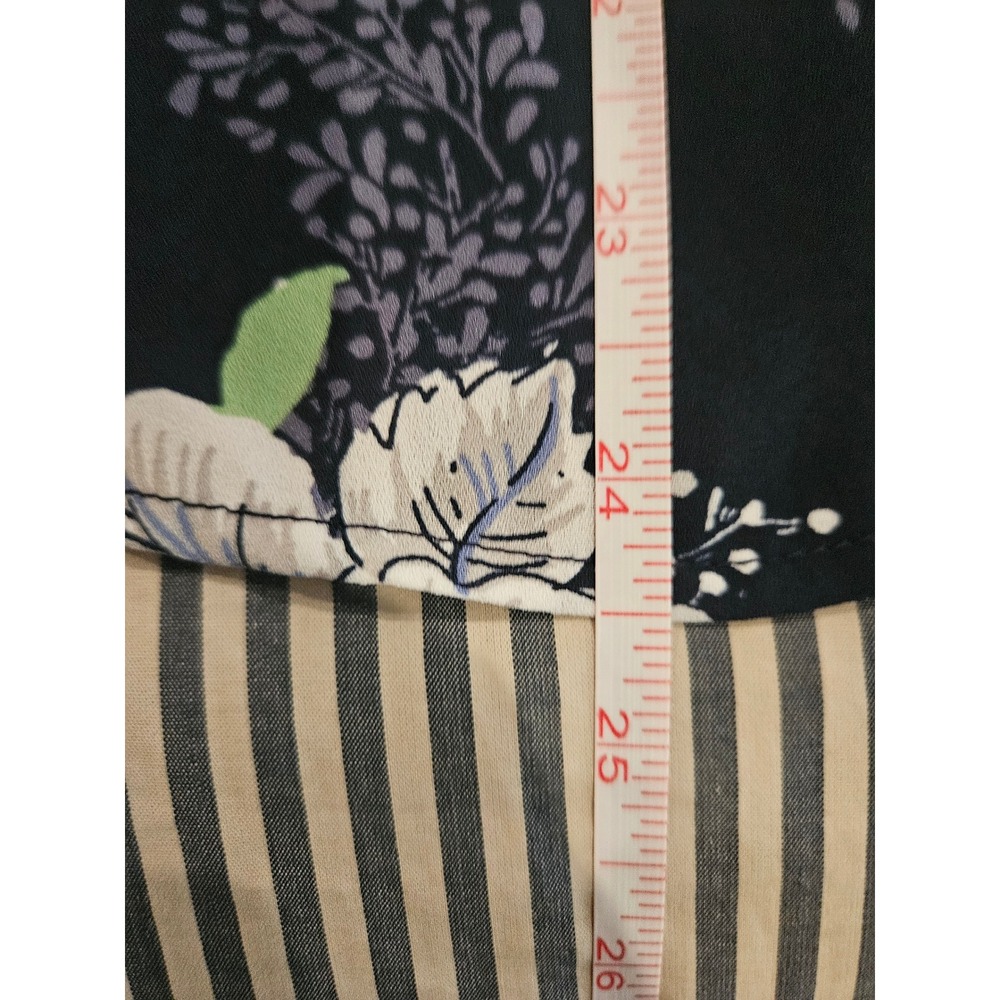 Loft Outlet Floral Blouse Women XS Navy Blue Sleeveless Henley Split Neck EUC - Picture 5 of 6
